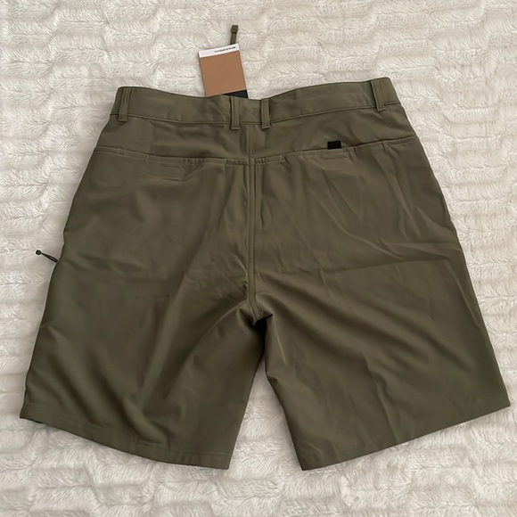 NWT North Face - Picture 3 of 6